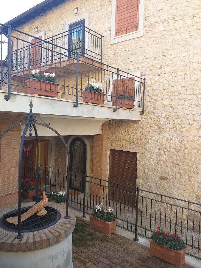 Casale Dei Priori Bed & Breakfast Rocca Massima Dış mekan fotoğraf
