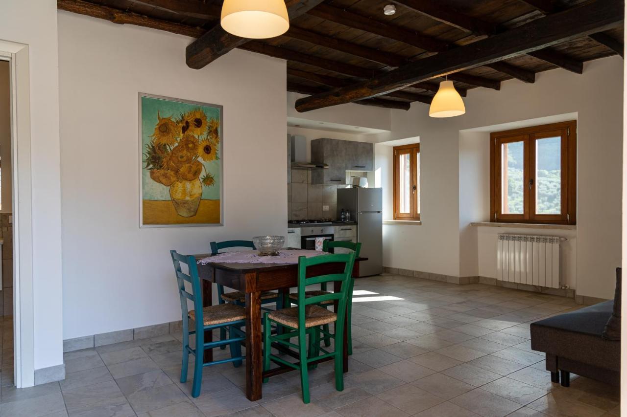 Casale Dei Priori Bed & Breakfast Rocca Massima Dış mekan fotoğraf