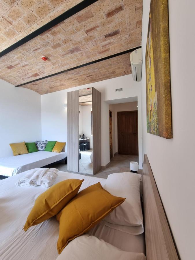 Casale Dei Priori Bed & Breakfast Rocca Massima Dış mekan fotoğraf