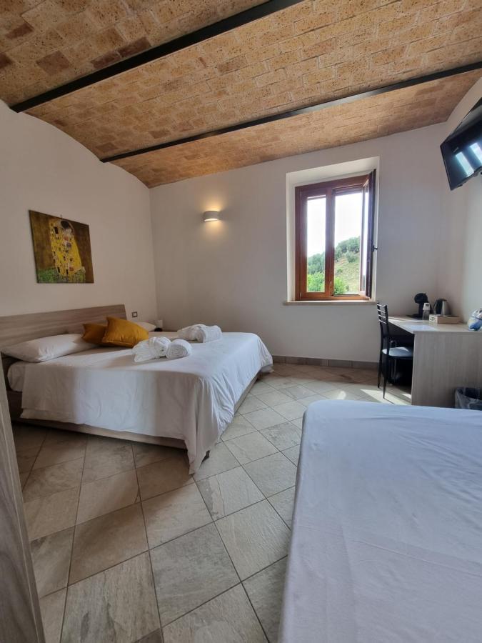 Casale Dei Priori Bed & Breakfast Rocca Massima Dış mekan fotoğraf